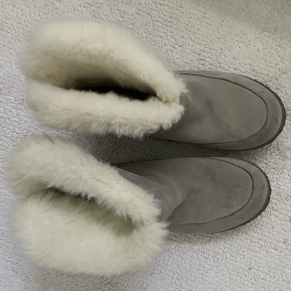 Sorel grey lined boots